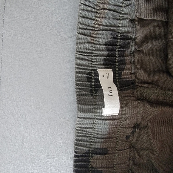 TNA Camo Shorts - Picture 2 of 2